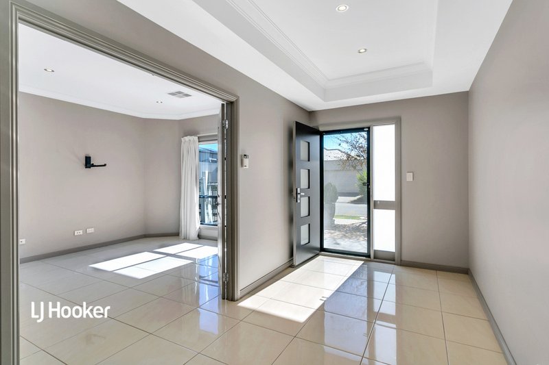 Photo - 23 Adeline Street, Mawson Lakes SA 5095 - Image 3