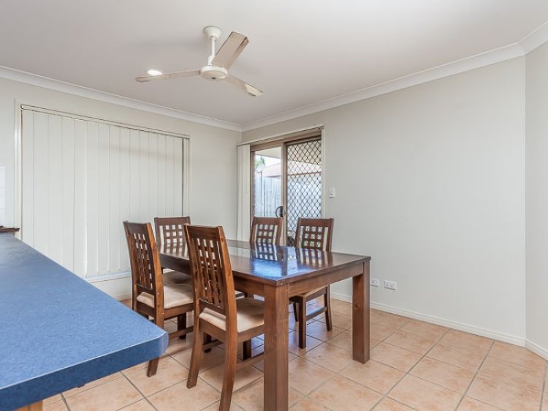 Photo - 2/3 Adonis Court, Rothwell QLD 4022 - Image 5