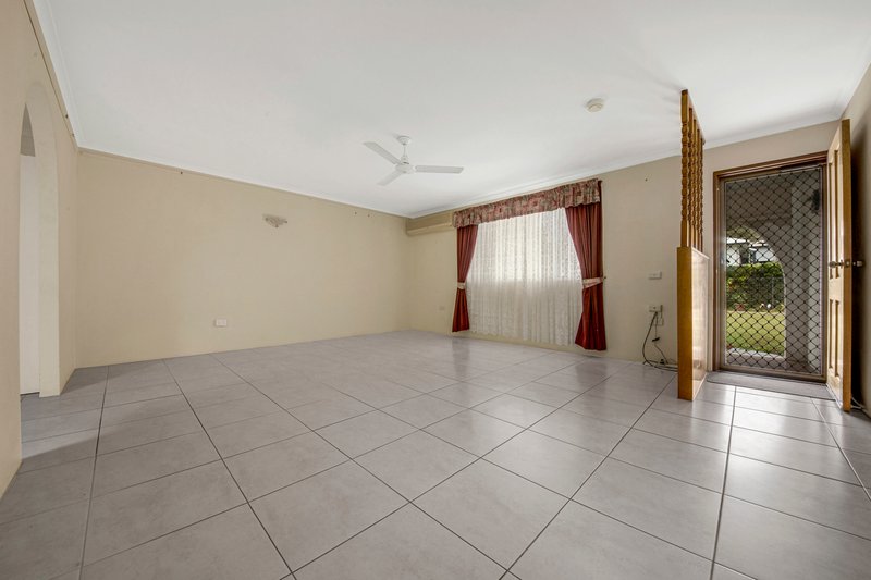 Photo - 23 Alder Street, New Auckland QLD 4680 - Image 3