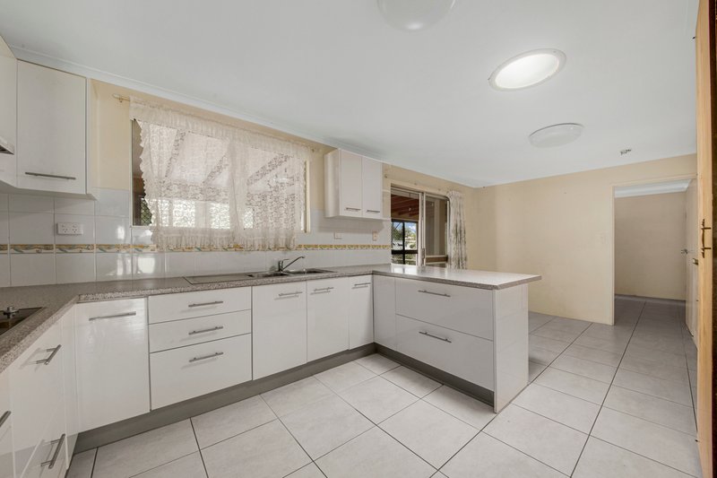 Photo - 23 Alder Street, New Auckland QLD 4680 - Image 6