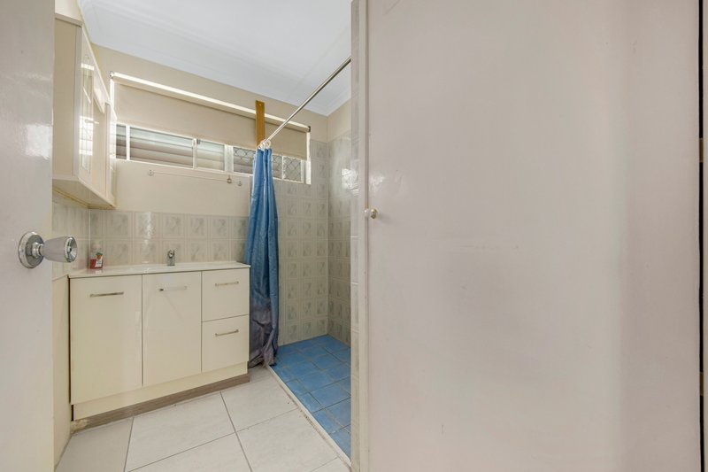 Photo - 23 Alder Street, New Auckland QLD 4680 - Image 11