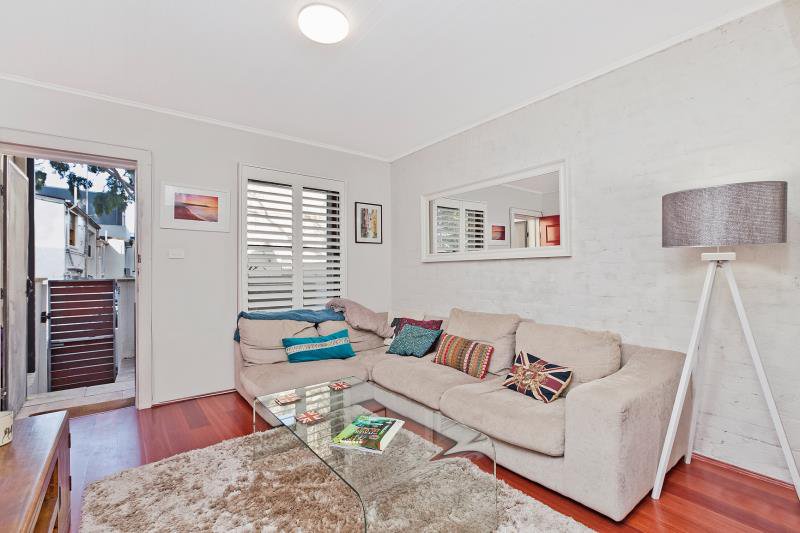 Photo - 23 Alexander Street, Surry Hills NSW 2010 - Image 3