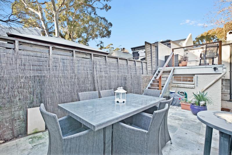Photo - 23 Alexander Street, Surry Hills NSW 2010 - Image 4
