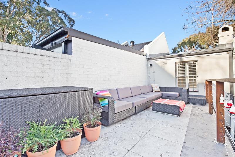 Photo - 23 Alexander Street, Surry Hills NSW 2010 - Image 6