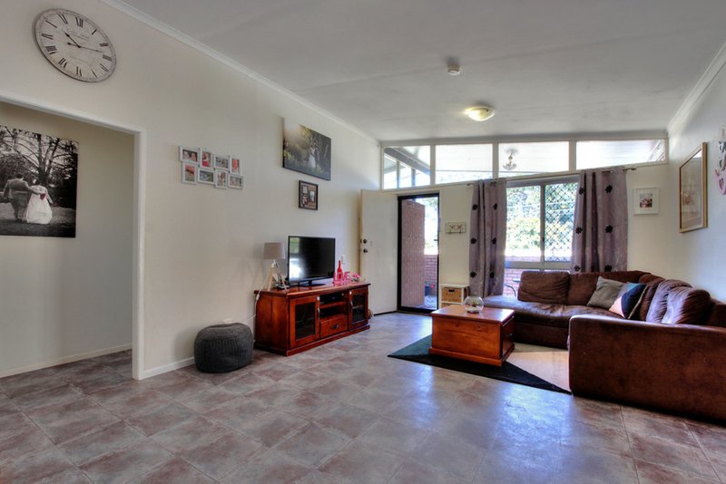 Photo - 23 Alexander Street, Woodridge QLD 4114 - Image 4