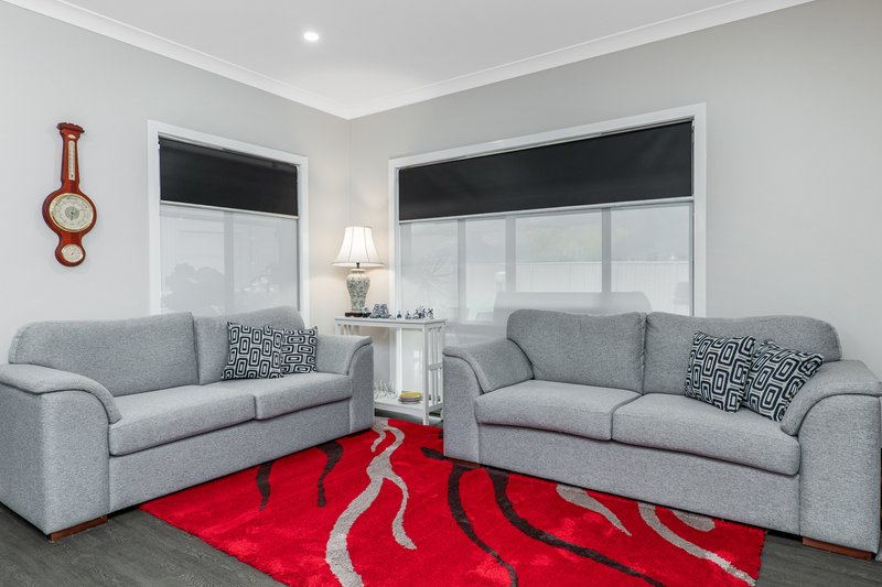 Photo - 23 Alloway Circuit, Largs NSW 2320 - Image 9