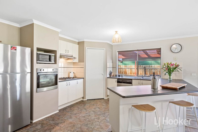 Photo - 23 Alsace Avenue, Hoppers Crossing VIC 3029 - Image 4