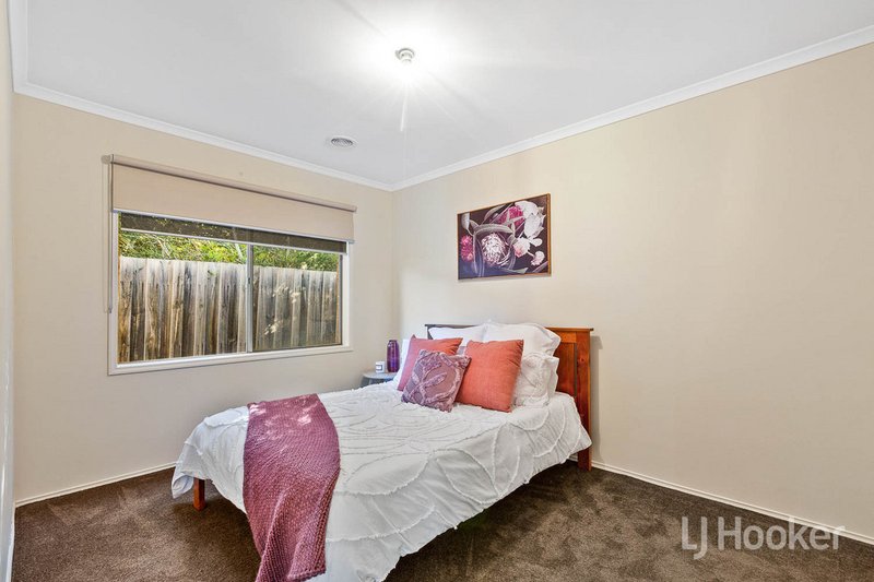 Photo - 23 Alsace Avenue, Hoppers Crossing VIC 3029 - Image 10