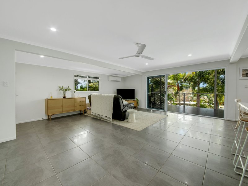 Photo - 23 Amaroo Street, Boyne Island QLD 4680 - Image 5