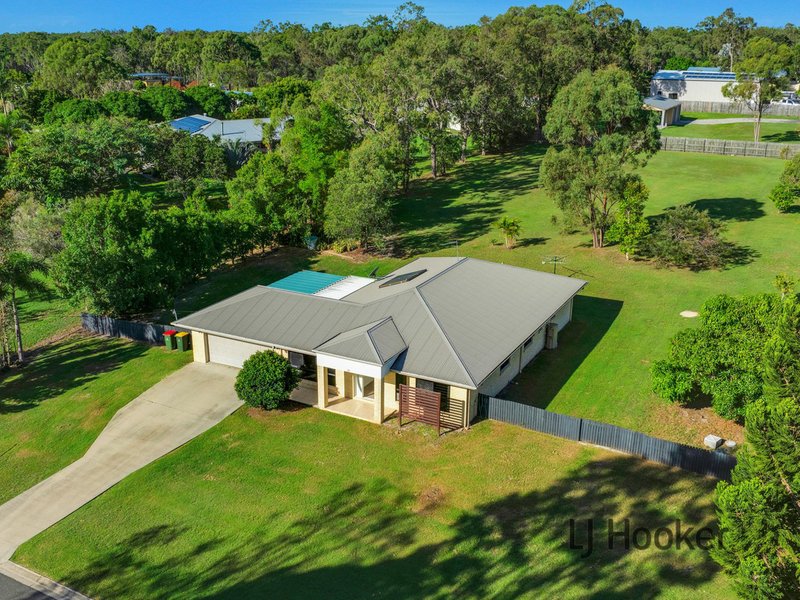 Photo - 23 Applin Place, Tannum Sands QLD 4680 - Image 1