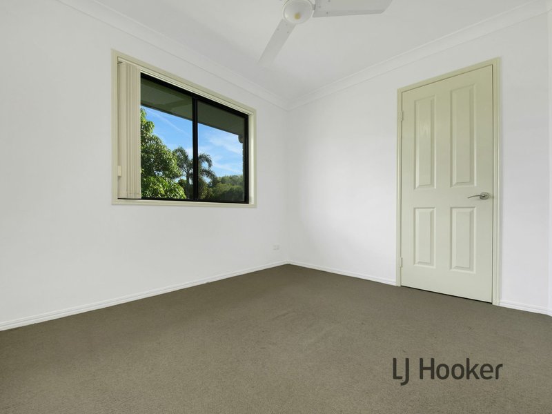 Photo - 23 Applin Place, Tannum Sands QLD 4680 - Image 11