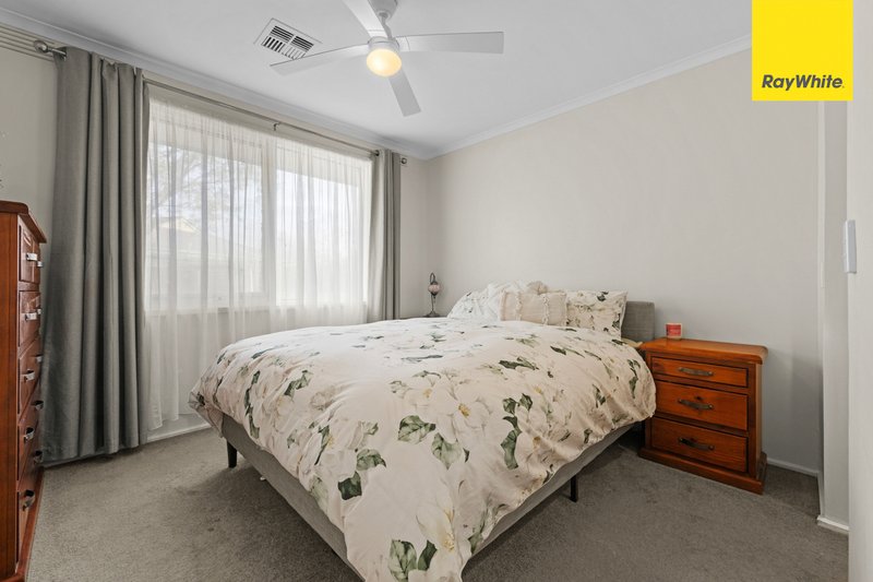 Photo - 23 Argyll Circuit, Melton West VIC 3337 - Image 8
