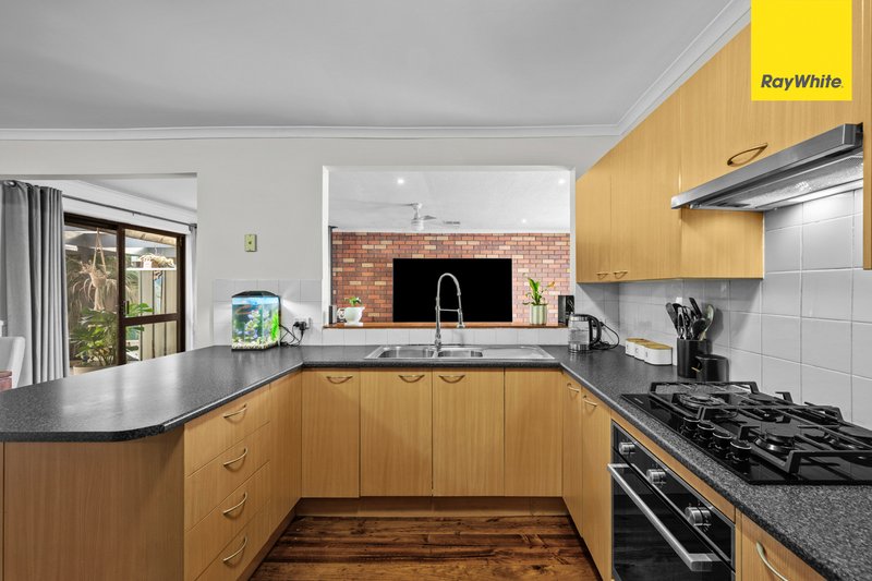 Photo - 23 Argyll Circuit, Melton West VIC 3337 - Image 14