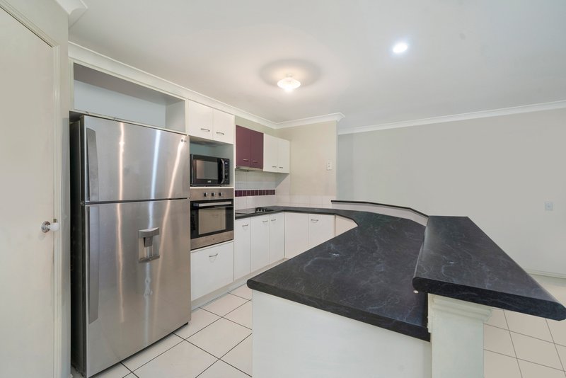 Photo - 23 Ashford Circuit, Petrie QLD 4502 - Image 2