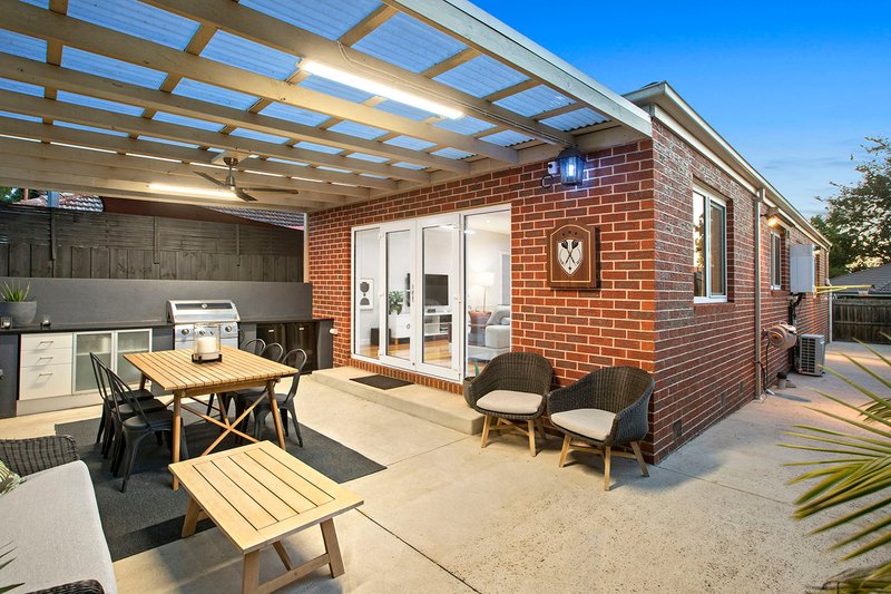 Photo - 2/3 Ashleigh Court, Cheltenham VIC 3192 - Image 2