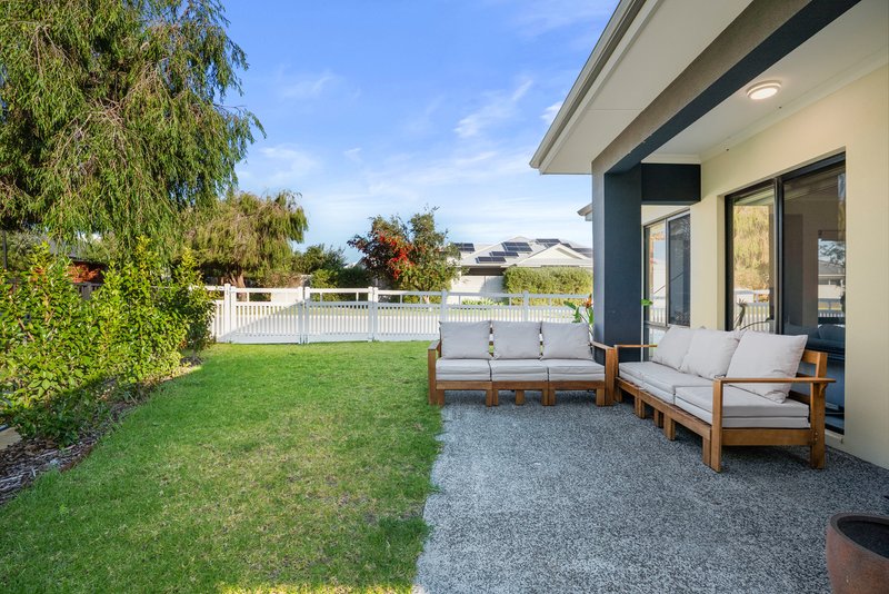 Photo - 23 Ashton Way, Baldivis WA 6171 - Image 2