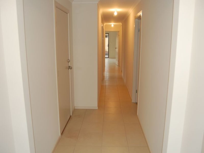 Photo - 23 Atlantis Avenue, Seaford Meadows SA 5169 - Image 6