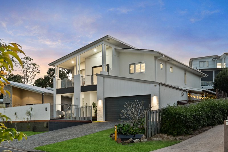 Photo - 23 Atrium Way, Everton Hills QLD 4053 - Image 2