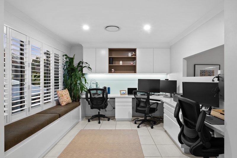 Photo - 23 Atrium Way, Everton Hills QLD 4053 - Image 23