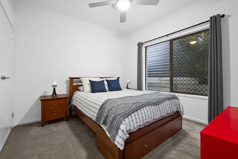 Photo - 23 Atrium Way, Everton Hills QLD 4053 - Image 24