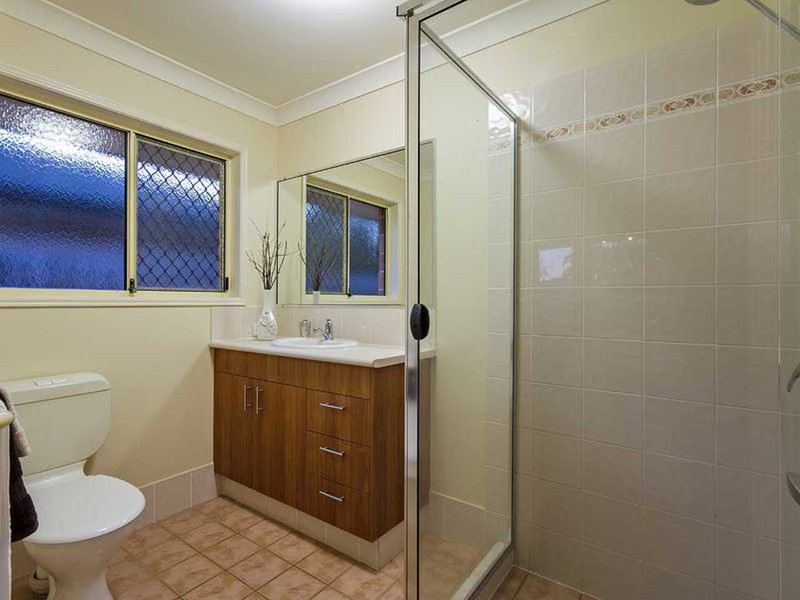 Photo - 23 Babu Street, Varsity Lakes QLD 4227 - Image 10