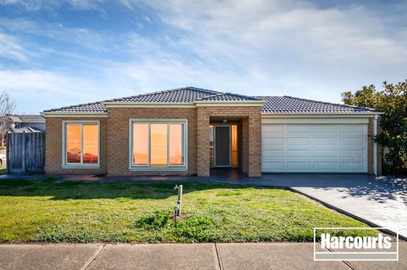 23 Baddeley Circuit, Cranbourne North VIC 3977