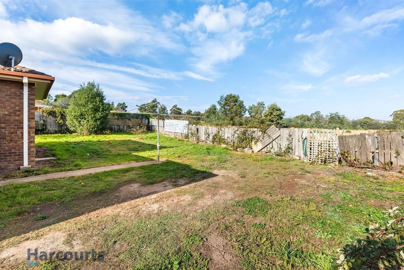 Photo - 23 Ballina Crescent, Ravenswood TAS 7250 - Image 8