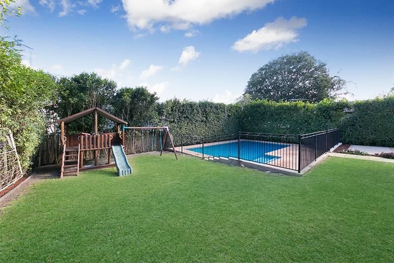 Photo - 23 Balowrie St , Hamilton QLD 4007 - Image 17