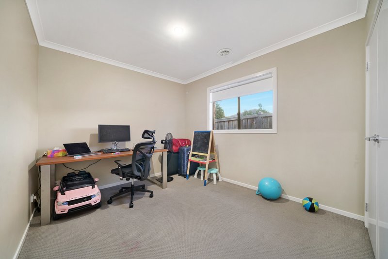 Photo - 23 Baltic Circuit, Point Cook VIC 3030 - Image 10