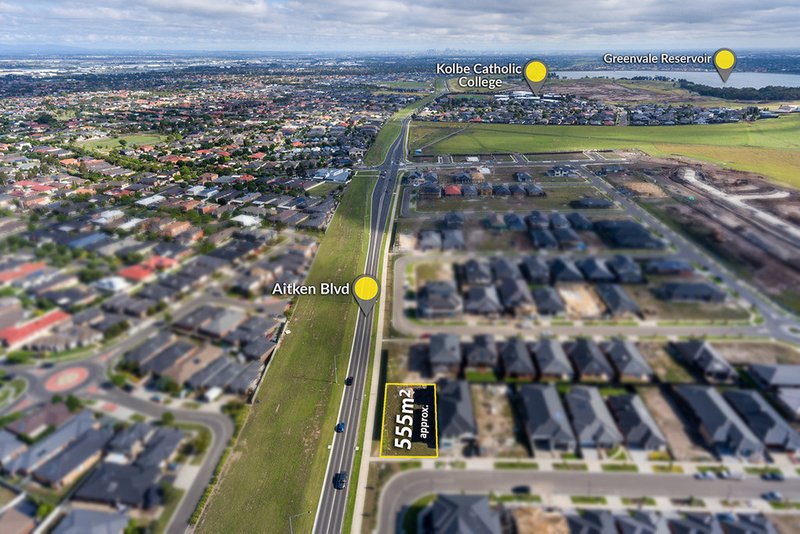 Photo - 23 Banjolina Circuit, Craigieburn VIC 3064 - Image 3