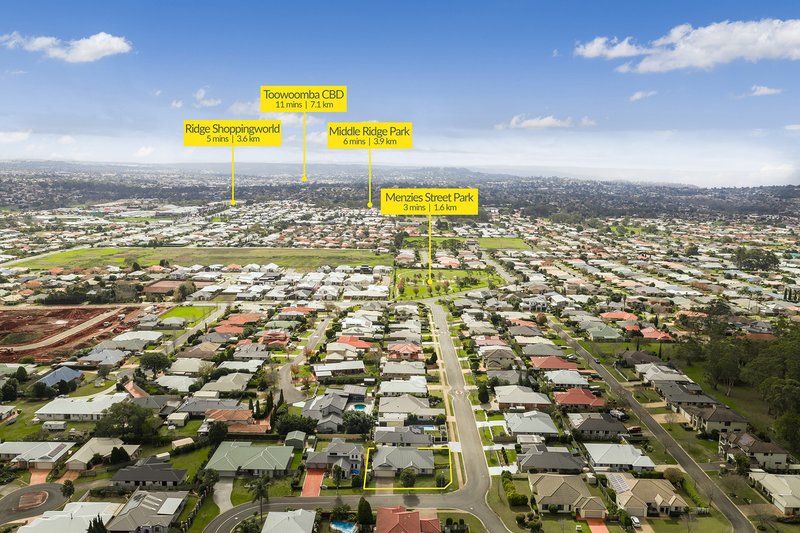 Photo - 23 Banksdale Drive, Middle Ridge QLD 4350 - Image 15