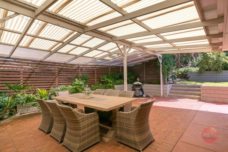 Photo - 23 Banksia Road, Aberfoyle Park SA 5159 - Image 3