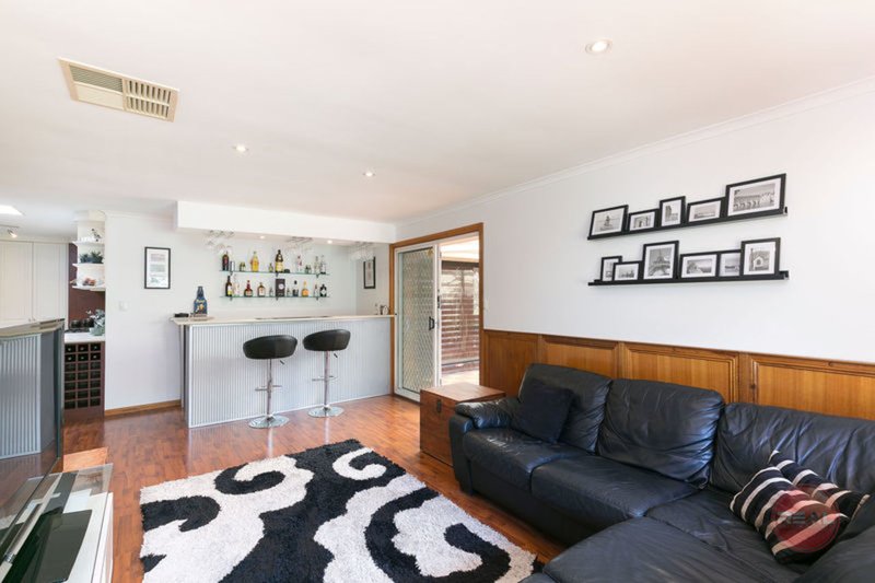 Photo - 23 Banksia Road, Aberfoyle Park SA 5159 - Image 9