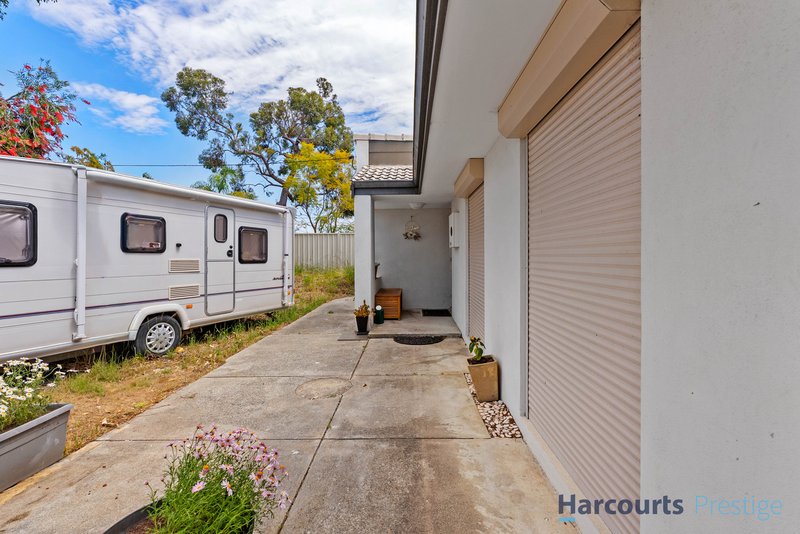 Photo - 23 Barcombe Way, Gosnells WA 6110 - Image 2