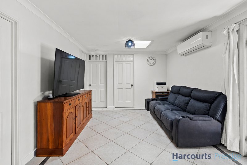 Photo - 23 Barcombe Way, Gosnells WA 6110 - Image 9
