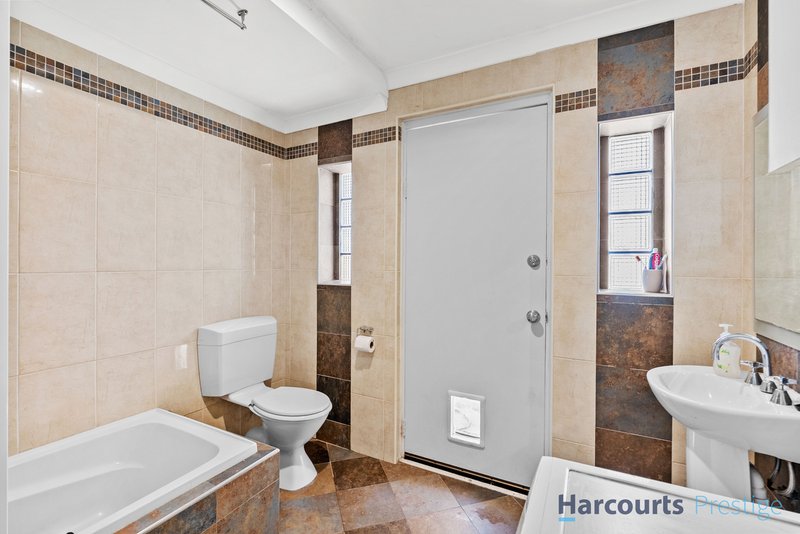 Photo - 23 Barcombe Way, Gosnells WA 6110 - Image 15