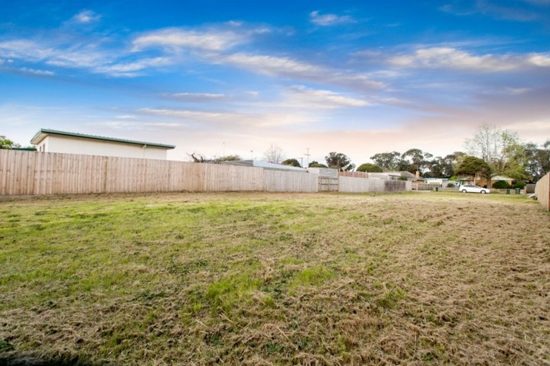 Photo - 23 Barry Street, Seaford VIC 3198 - Image 3