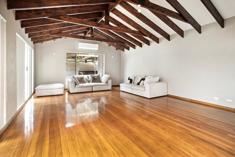 Photo - 23 Barton Drive, Kiama Downs NSW 2533 - Image 4