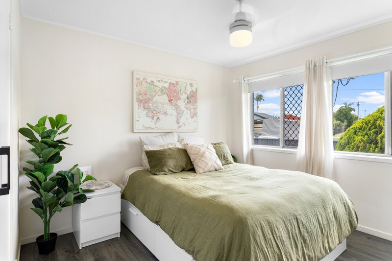 Photo - 23 Bateman Street, Deception Bay QLD 4508 - Image 2
