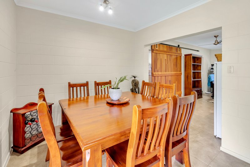 Photo - 23 Bathurst Drive, Bentley Park QLD 4869 - Image 12