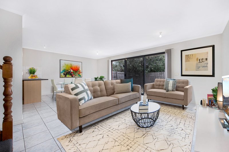 Photo - 23 Bayview Avenue, Clayton VIC 3168 - Image 2