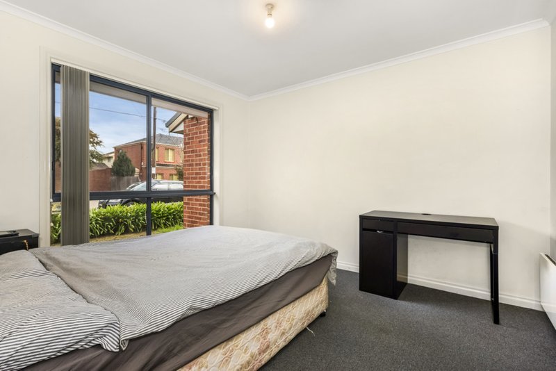 Photo - 23 Bayview Avenue, Clayton VIC 3168 - Image 8