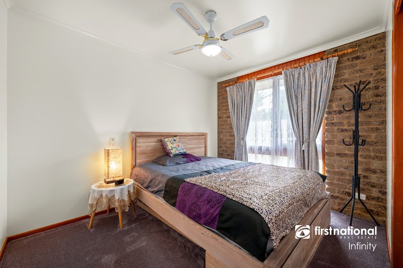 Photo - 23 Bayview Crescent, Hoppers Crossing VIC 3029 - Image 6