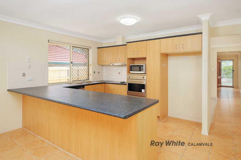 Photo - 23 Belmore Crescent, Forest Lake QLD 4078 - Image 5