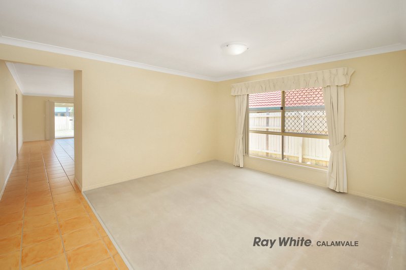 Photo - 23 Belmore Crescent, Forest Lake QLD 4078 - Image 7