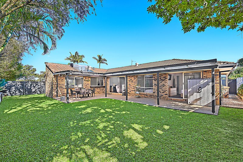 Photo - 23 Ben Hogan Crescent, Parkwood QLD 4214 - Image 14