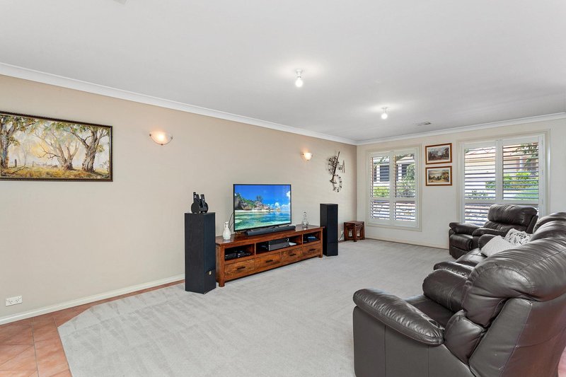 Photo - 23 Bendora Crescent, Palmerston ACT 2913 - Image 7