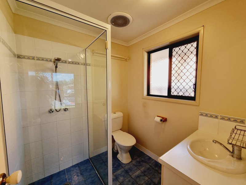 Photo - 23 Benjamin Court, Glen Eden QLD 4680 - Image 6