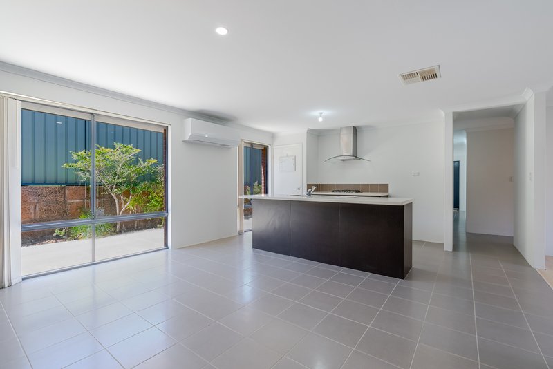 Photo - 23 Blaxland Terrace, Baldivis WA 6171 - Image 5