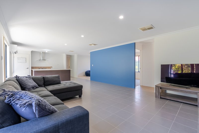 Photo - 23 Blaxland Terrace, Baldivis WA 6171 - Image 6